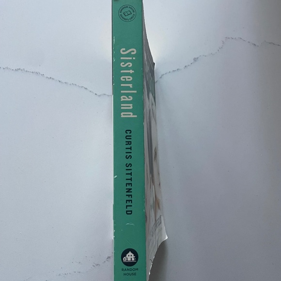 Sisterland | By Curtis Sittenfeld | Paperback - Picture 3 of 4